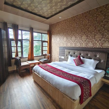 Magic Stays - Shimla Royale - Free Pickup From Railway Station Шимла Экстерьер фото