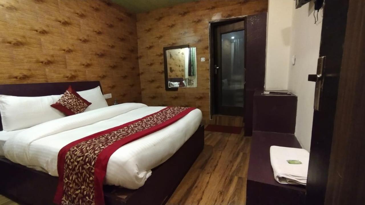 Magic Stays - Shimla Royale - Free Pickup From Railway Station Шимла Экстерьер фото